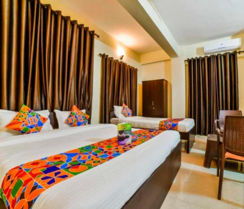Capital O Bvh Hospitality Near Pvr Ansal Plaza Greater Noida Hotel Eksteriør billede